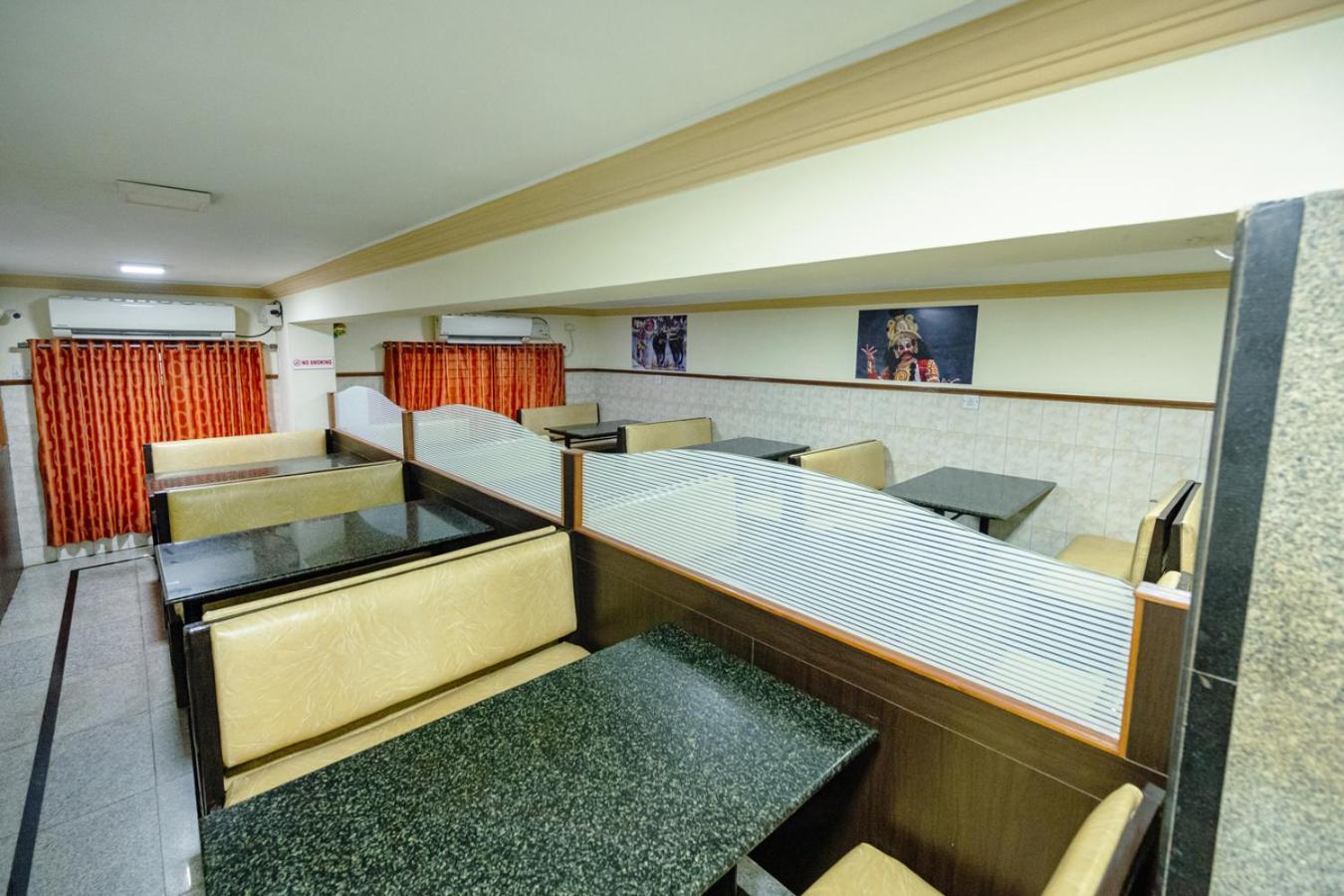 Hotel Durga International Udupi Exteriér fotografie